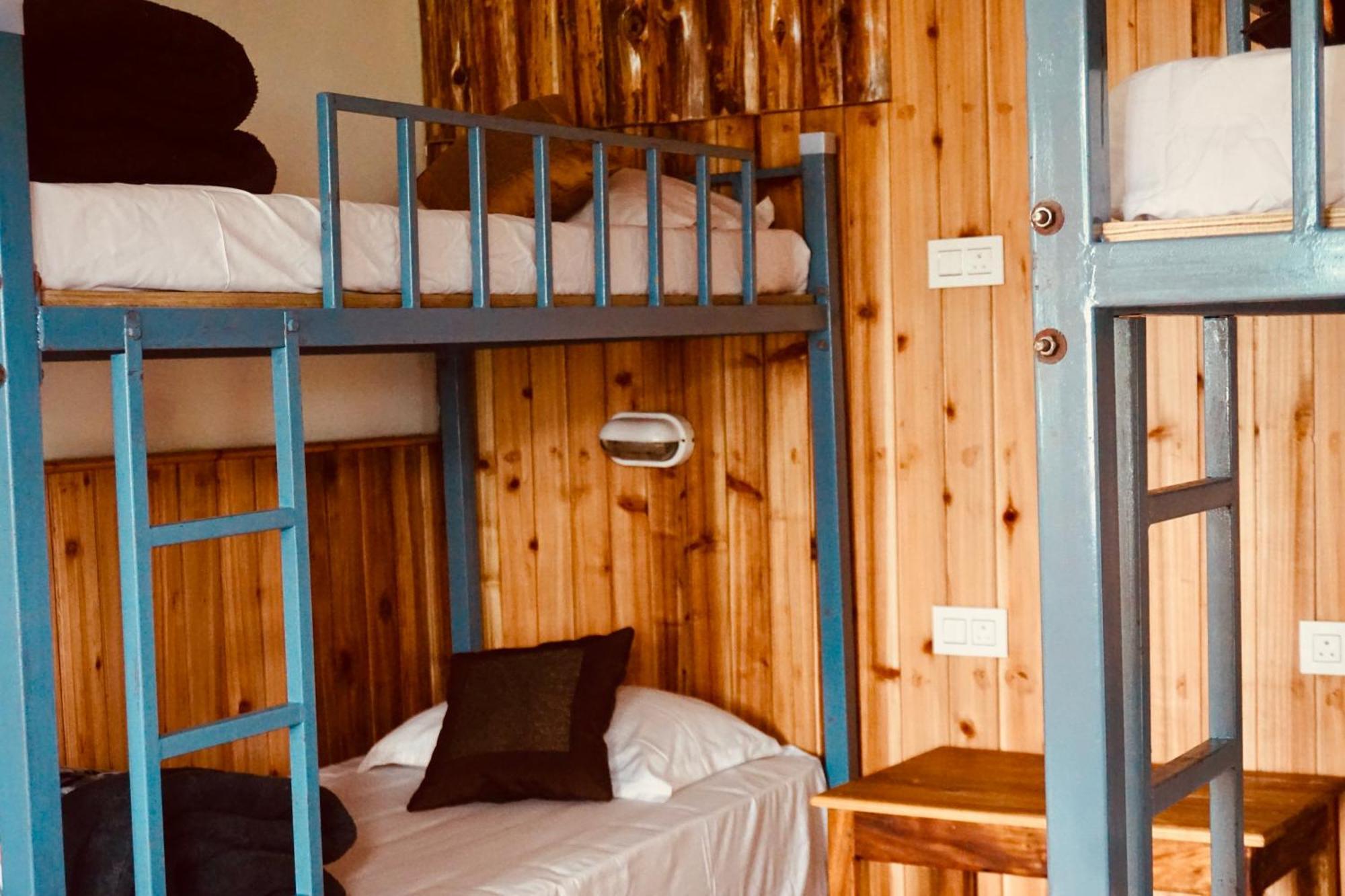 Wake In Himalayas Hostel Pelling Exterior photo
